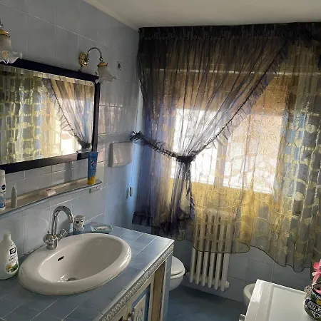 Casa Di Manu * مونتيكاتيني تيرمي